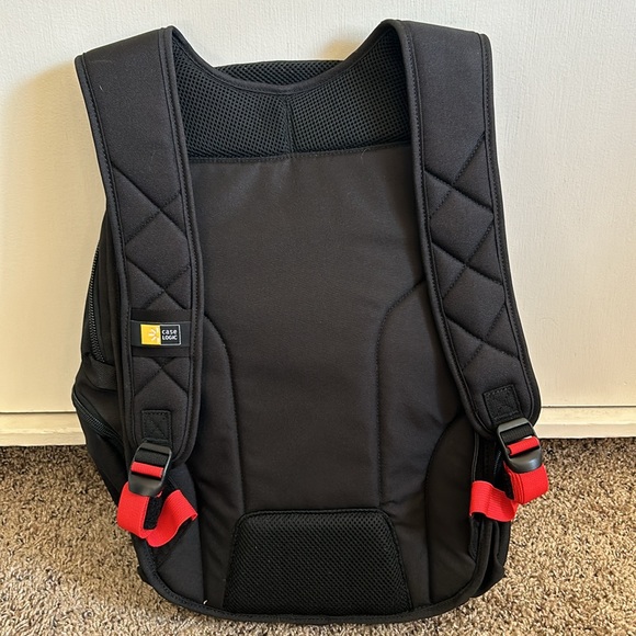 BNNU Case Logic computer backpack. Great for back to school or work! - Picture 2 of 3